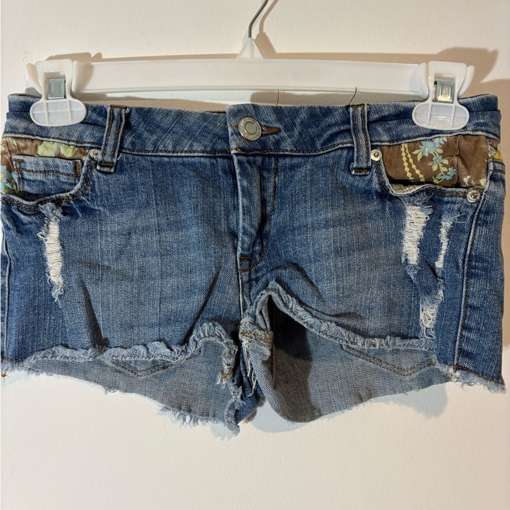 Rue 21 Size 3/4 Denim Blue Jean Shorts Raw Hem Distressed Stretch Casual Y2K